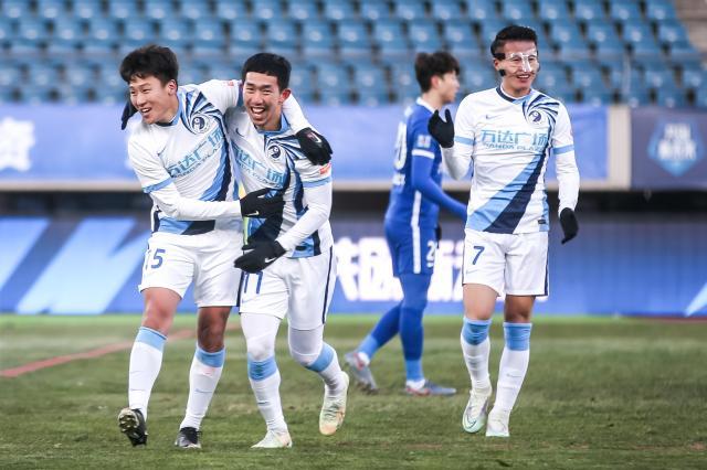 澳客专业平台-【中超】赵健博破门马尔康2分钟2球 大连人1比2三镇